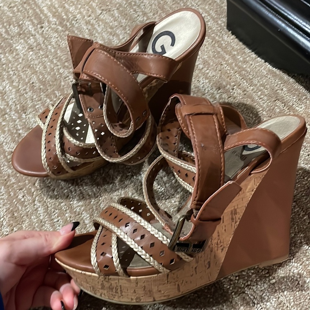 Guess wedges